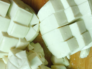 5、金玉满堂,豆腐切块