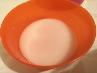 16、红烧豆腐丸子,最后再加入淀粉水勾芡。