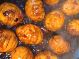 9、啤酒卤蛋,大火收干汤汁即可