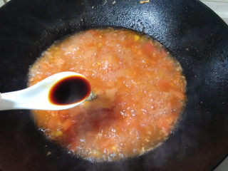 11、金针菇肥牛卷,一勺生抽