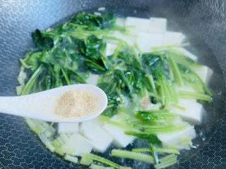 12、菠菜豆腐汤,白胡椒粉