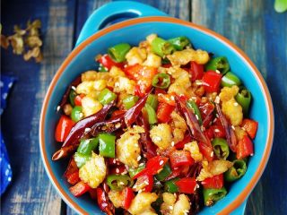 14、辣子鸡丁,关火，起锅