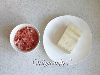 1、地方菜　四川麻婆豆腐,准备所有食材