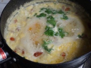 12、芙蓉南瓜,最后放入香菜叶