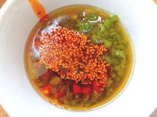 19、凉拌茄子,油泼辣子