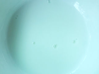 13、麻辣豆腐,加入少许清水拌匀