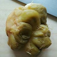 3、早餐粥伴侣-黄豆榨菜,要用一个四川这样的榨菜。别的不建议用吃。味道会没这个好。