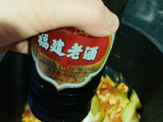 15、番茄炒西葫芦,加料酒;