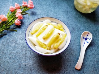 12、泡椒萝卜条,成品。