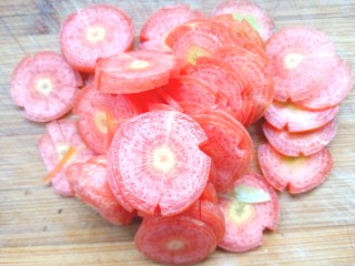 6、耗油香菇,切片