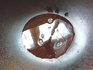 10、耗油香菇,起锅烧油