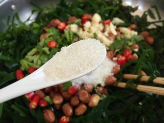 13、凉拌海带丝,白糖一勺