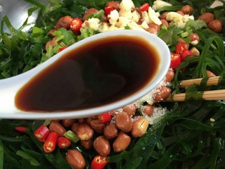 14、凉拌海带丝,生抽2勺