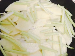 21、烤箱版烤鱼,芹菜茎