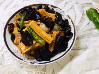 18、腐竹炒木耳,成品图～