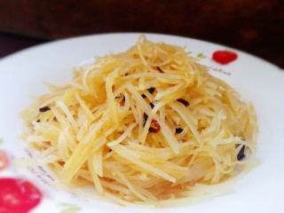 23、炝土豆丝,酸辣爽口，下饭下酒的小菜。