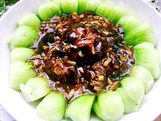 14、蚝油香菇青菜,香菇蚝香浓郁，青菜脆嫩清甜，完美搭配，十分美味，宝宝们快来试试吧(o^^o)