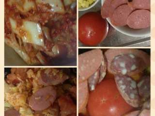 3、黑暗料理之整个番茄饭集锦,加入朝鲜辣白菜的整个番茄饭，盐少放，因为辣白菜比较重口味。配菜是玉米粒和大香肠。