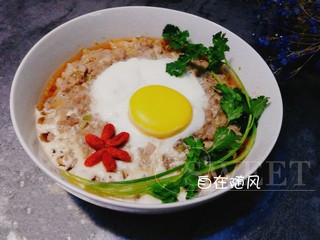 13、厨房挑战＋荤菜～肉饼子蒸蛋,出锅 装饰一下上桌了????