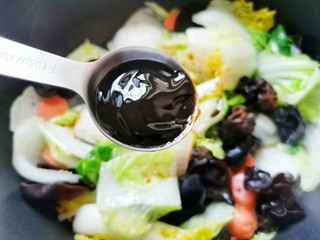 8、白菜炒豆腐,一勺蚝油，