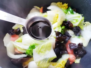 9、白菜炒豆腐,2勺生抽，