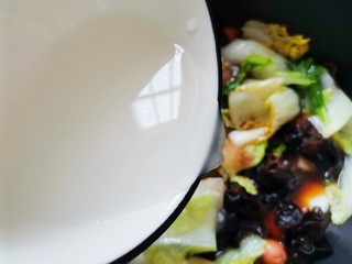 12、白菜炒豆腐,淋入半碗水淀粉，