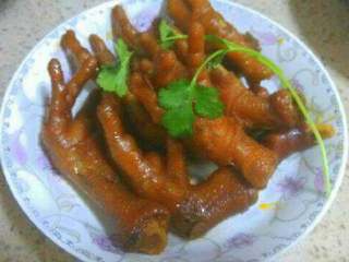 19、各种各样的卤菜,卤好的鸡脚