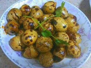 20、各种各样的卤菜,卤好的鹌鹑蛋