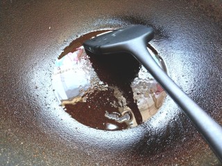 20、番茄炒茄子,锅中留少许油