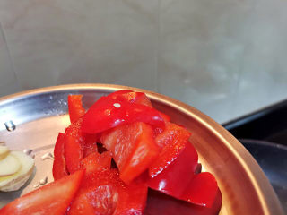 10、干锅西兰花,红椒切丝