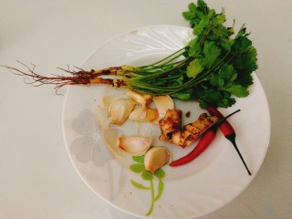 11、菌类料理+凉拌香菇,准备好配料