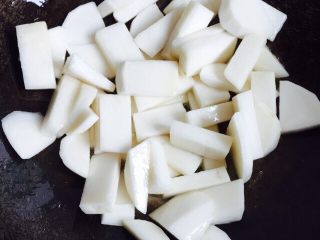 11、挑战厨房 +素菜+清炒盘菜,倒入盘菜翻炒