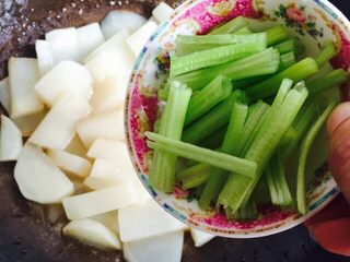 15、挑战厨房 +素菜+清炒盘菜,加入芹菜