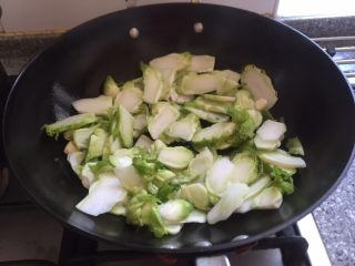 10、地方乡味菜头的几种吃法,翻炒均匀，