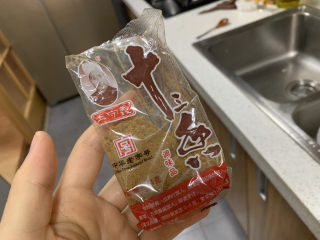 22、爆炒田螺肉,加入十三香