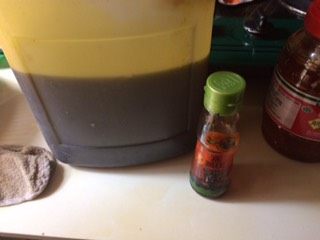 4、十三香龙虾,菜籽油从大淮安老家带到南京额，燕庄牌芝麻油。