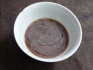 5、宫保茄子,米醋、白糖、盐、料酒、鸡精、水、淀粉兑成调味汁