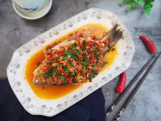 15、剁椒鲫鱼,开动吧！