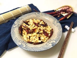 14、四川+酒鬼花生,翻炒均匀后出锅