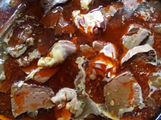 13、香水血旺,加鸡杂煮。