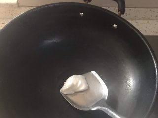 7、老成都记忆:华兴街煎蛋面,一大勺猪肉划开。