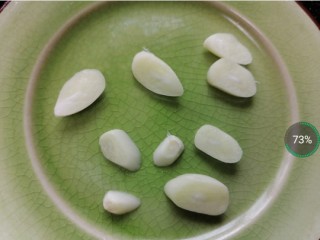 5、番茄炒丝瓜,大蒜头切片