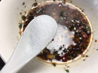 8、香辣藕片,少许盐