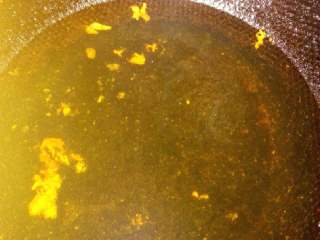 10、#年夜饭#椒盐九肚鱼,大火将锅内重新烧热