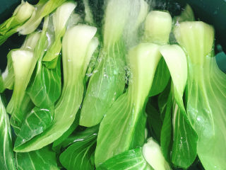 3、油菜豆腐,冲洗干净