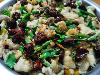 6、美味的水煮鱼,下次我应该提前泡点粉丝!加进去…会更美味!