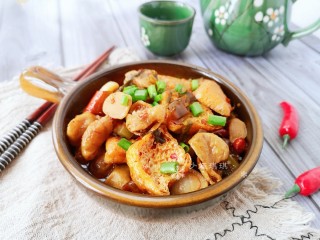 13、酸菜油豆腐烧肥肠,非常美味下饭！