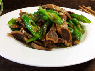 16、辣炒鸡胗,成品～～不要多吃一碗饭哦～～