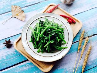 12、蒜蓉茼蒿,成品图