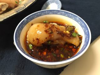 11、四川+老妈蹄花,蘸着蘸料汁吃～